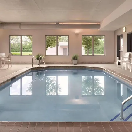 Country Inn & Suites By Radisson, Springfield Southeast