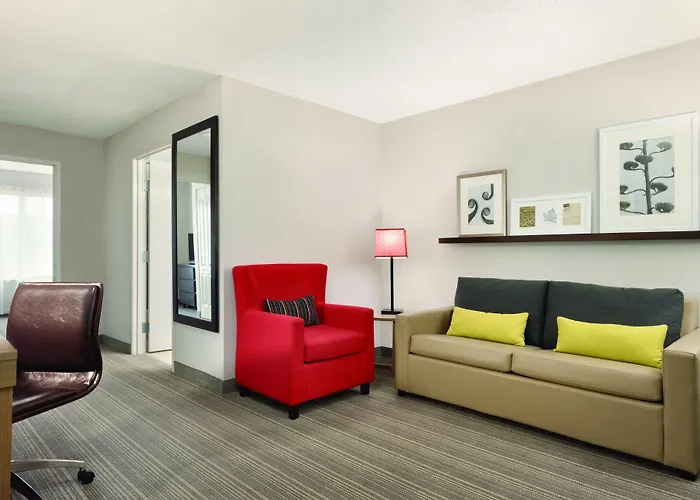 Hotel Country & By Radisson, Southeast 3*
