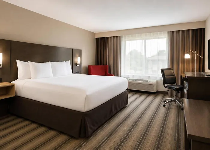Country & By Radisson, Southeast 3*