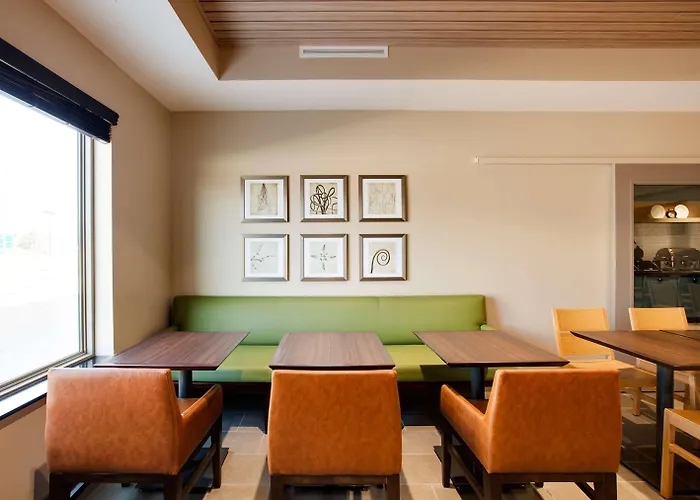 Country & By Radisson, Southeast Hotel