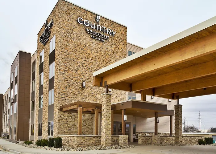 Hotel Country & By Radisson, Southeast Springfield