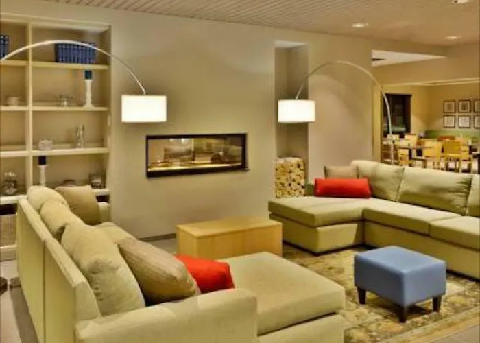 Country & By Radisson, Southeast 3*