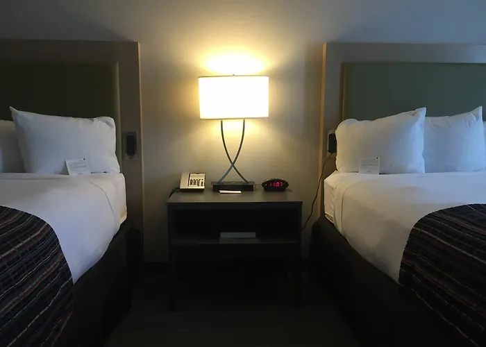 Country & By Radisson, Southeast Hotel